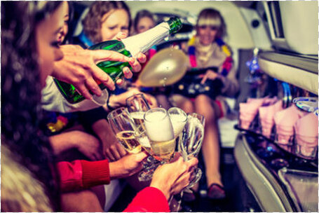 Bachelor/Bachelorette Party Knoxville Limo Service